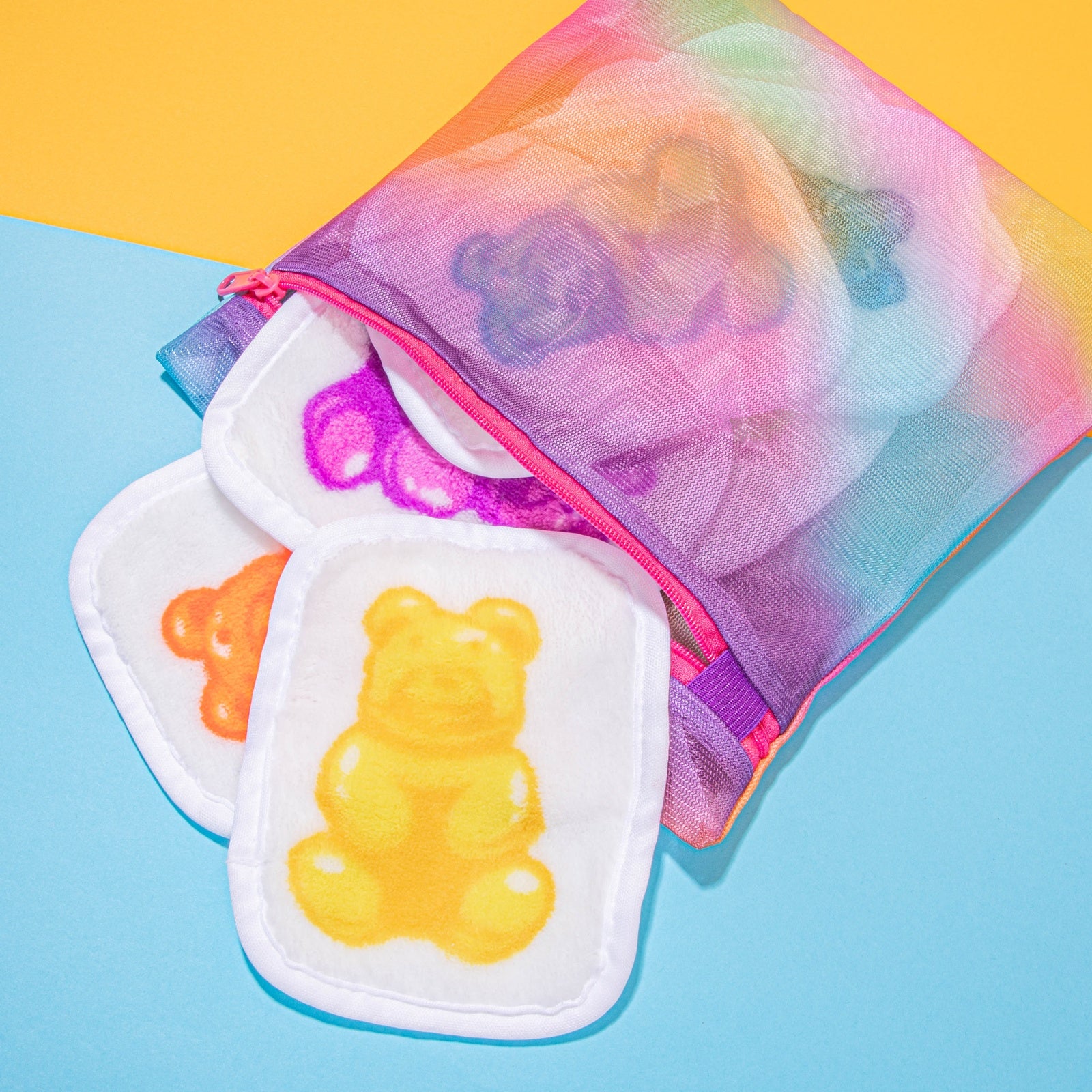 The Original Makeup Eraser Gummy Bear 7-Day Set